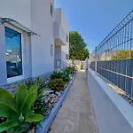 Villa Oasis Park Modern In Portimão