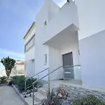 Oasis Park Modern In فيلة