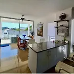 فيلة Oasis Park Modern In بورتيماو